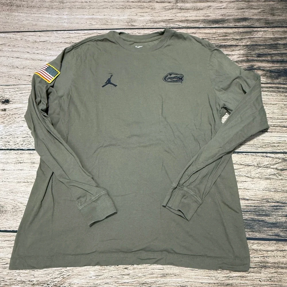Jordan Florida Gators T-Shirt Mens Large Green Swamp Football Military USA Flag